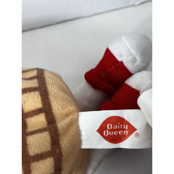 Vintage DQ DAIRY QUEEN Ice Cream Cone Vanilla Stuffed Animal Plush Toy - Picture 6 of 8